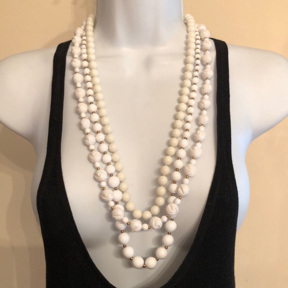Bundle lot 2 vintage white and ivory look beaded necklaces curated